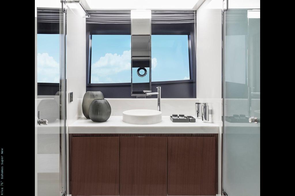 Riva 76' Bahamas Super