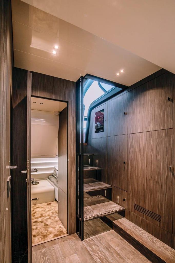 Cranchi A46 Luxury Tender