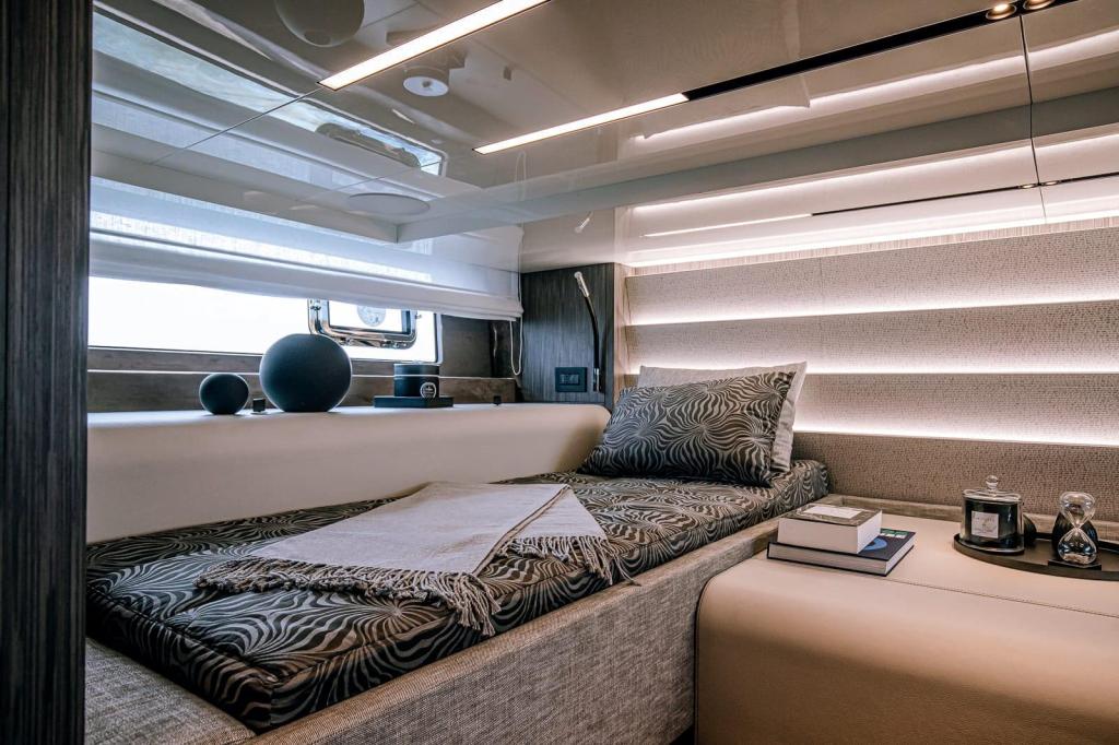Cranchi A46 Luxury Tender
