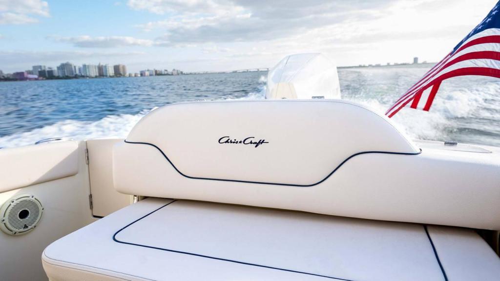 Chris Craft Calypso 24