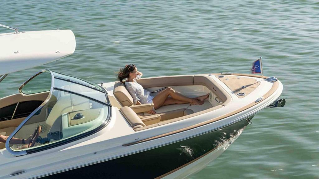 Chris Craft Calypso 28