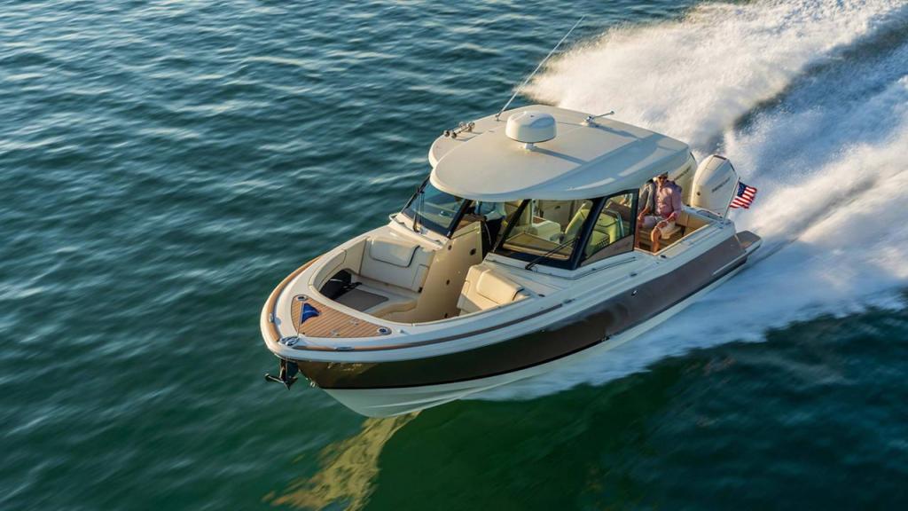 Chris Craft Calypso 32
