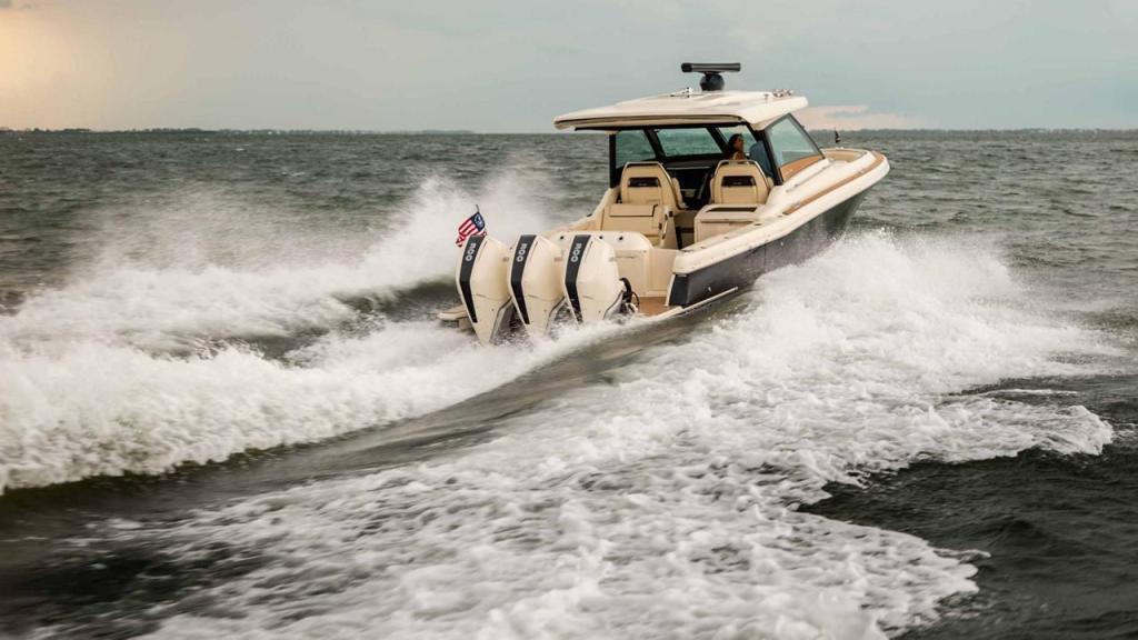 Chris Craft Calypso 35