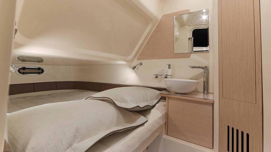 Chris Craft Catalina 30