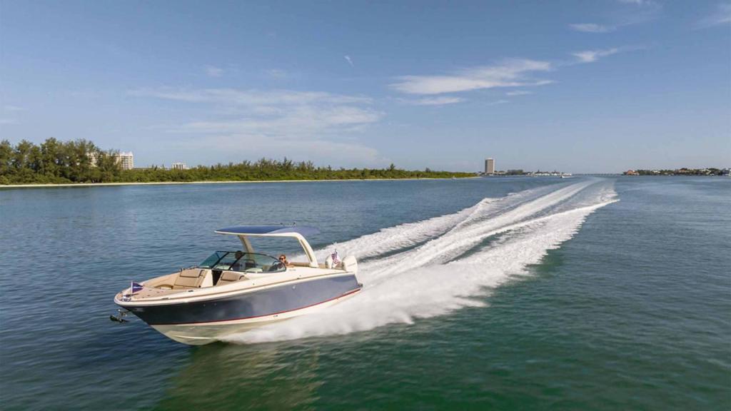 Chris Craft Launch 31 GT