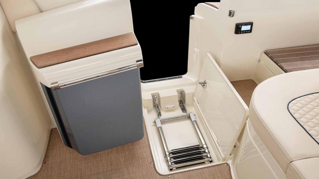 Chris Craft Launch 35 GT