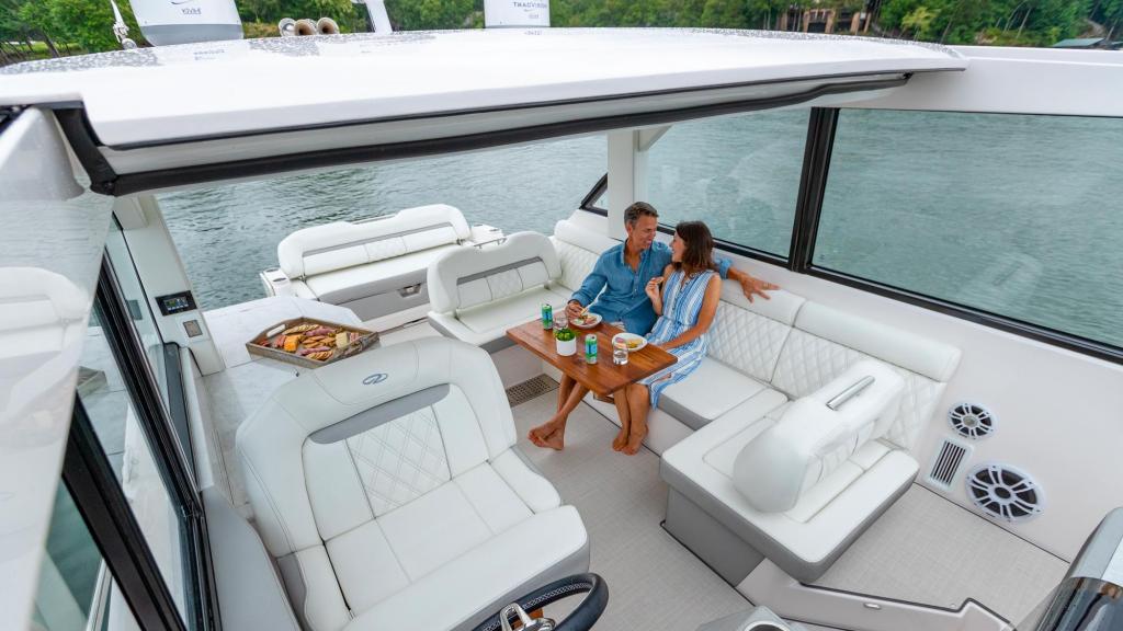 Regal 36 Grande Coupe