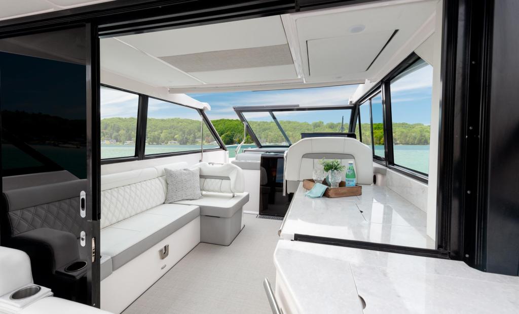 Regal 36 Grande Coupe