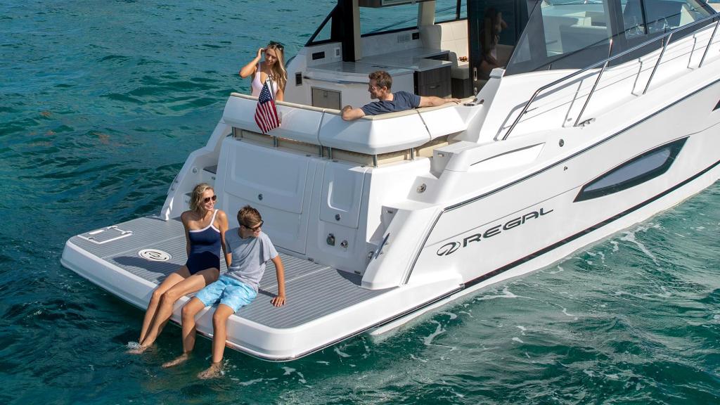 Regal 38 Grande Coupe