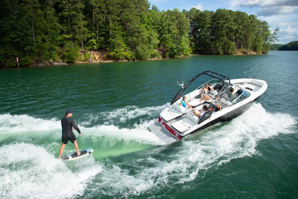 Regal LS4 Surf