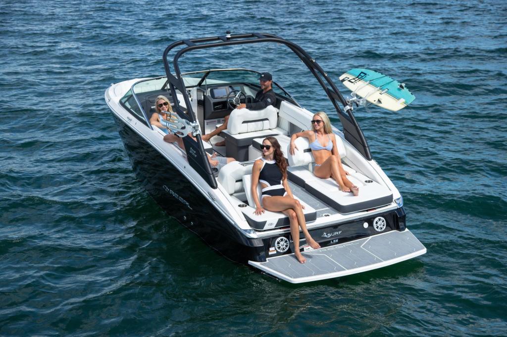 Regal LS6 Surf