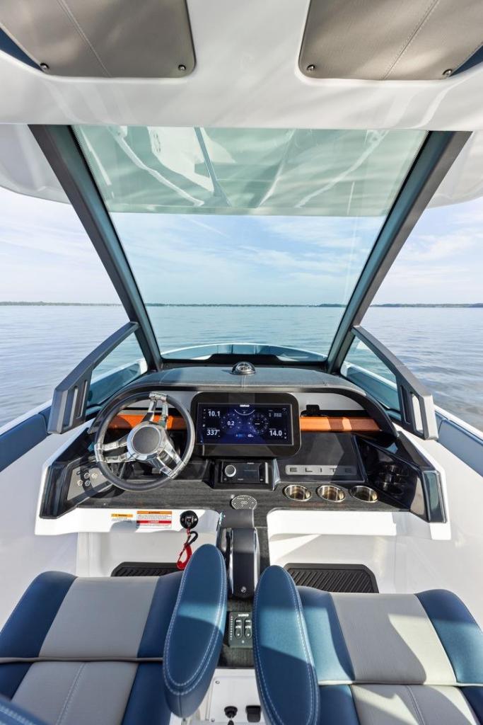 Monterey Elite 25 OB