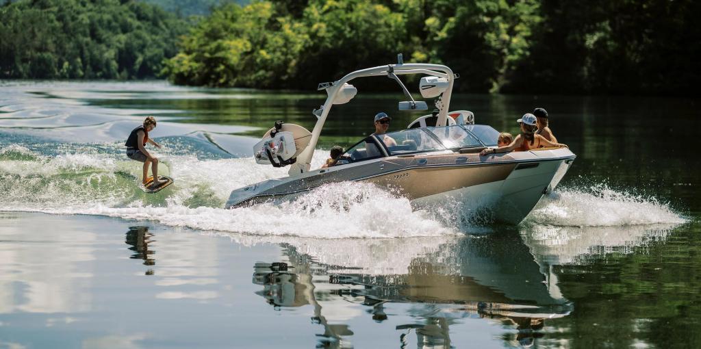 Malibu 23 LSV