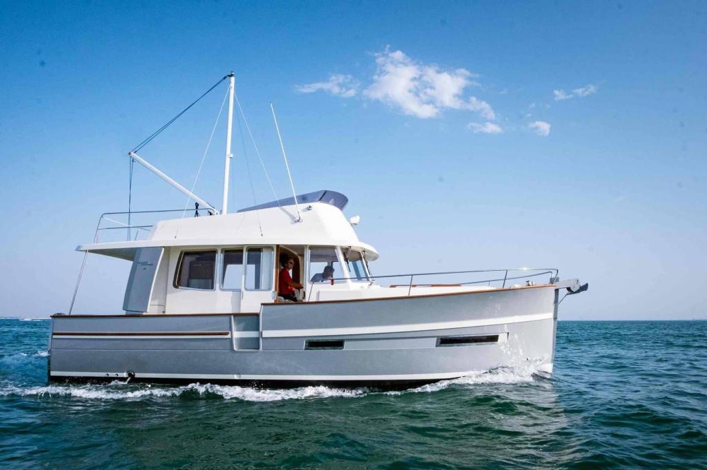 Rhéa Trawler 34