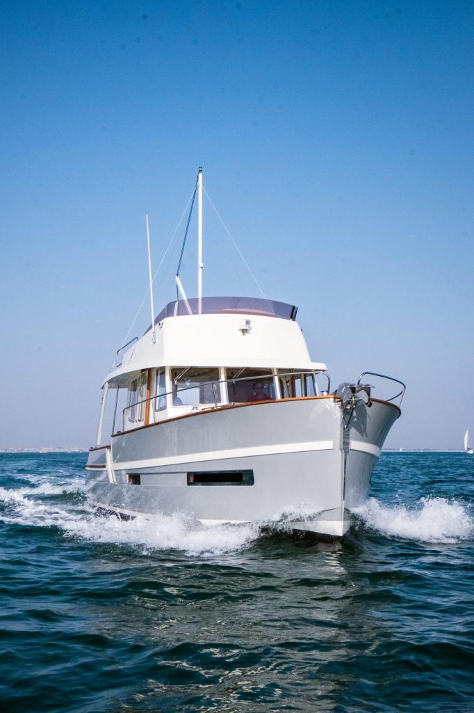 Rhéa Trawler 34