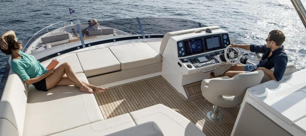Sunseeker 76 Yacht