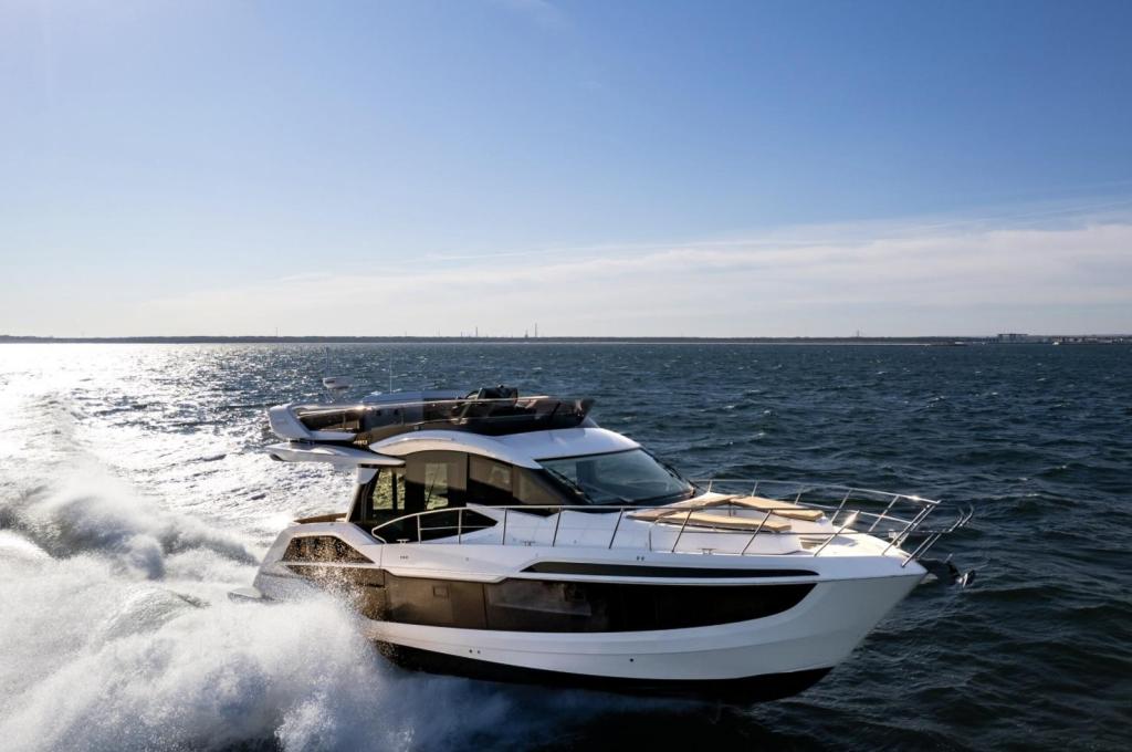Galeon 480 Fly