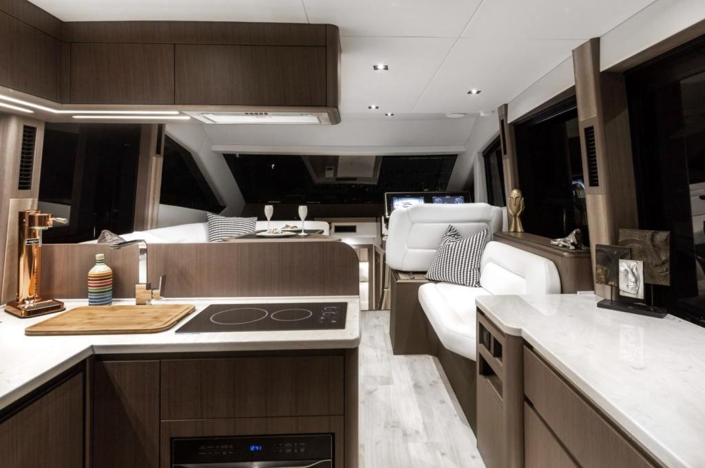 Galeon 480 Fly