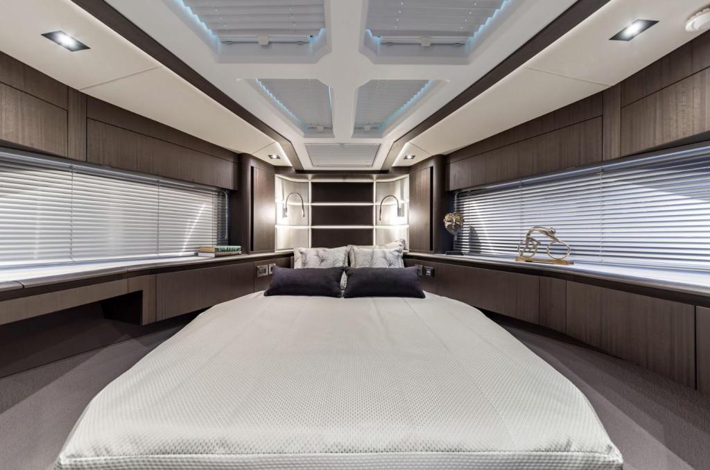 Galeon 510 Skydeck