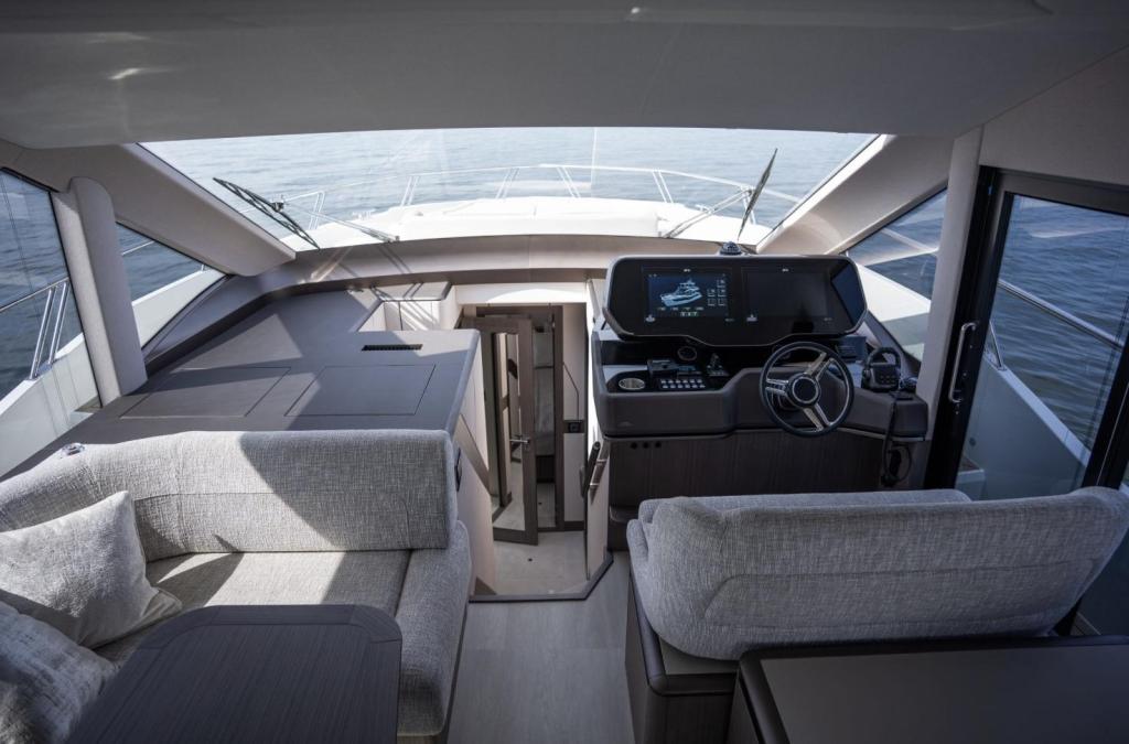 Galeon 560 Fly
