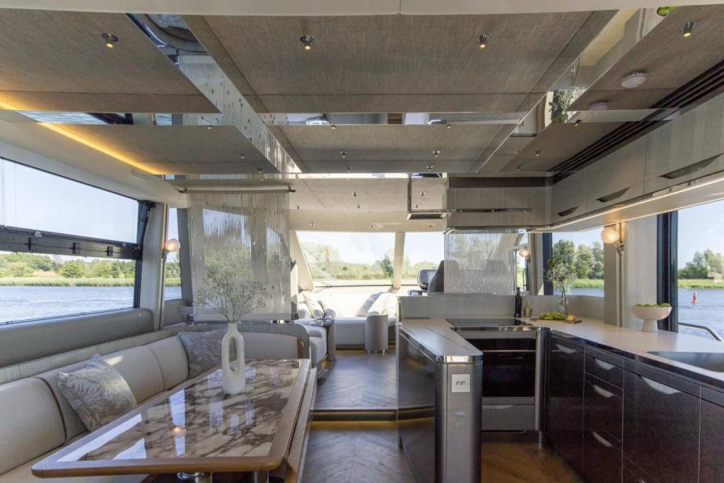 Galeon 620 Fly