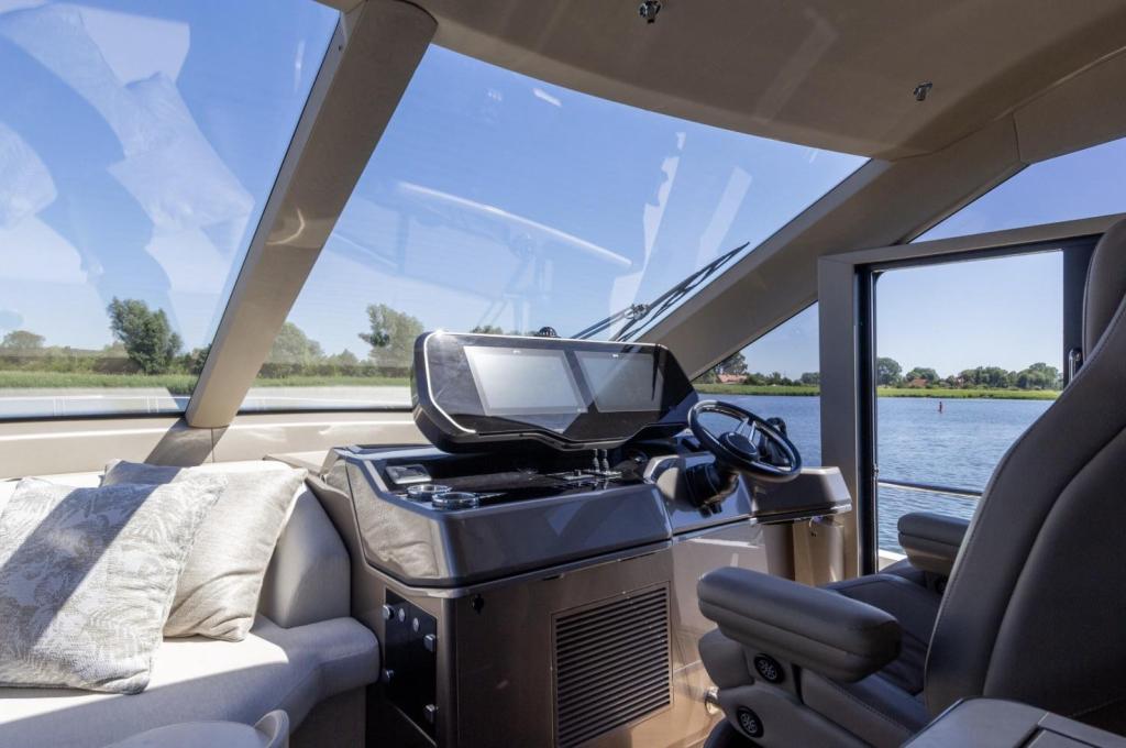 Galeon 620 Fly