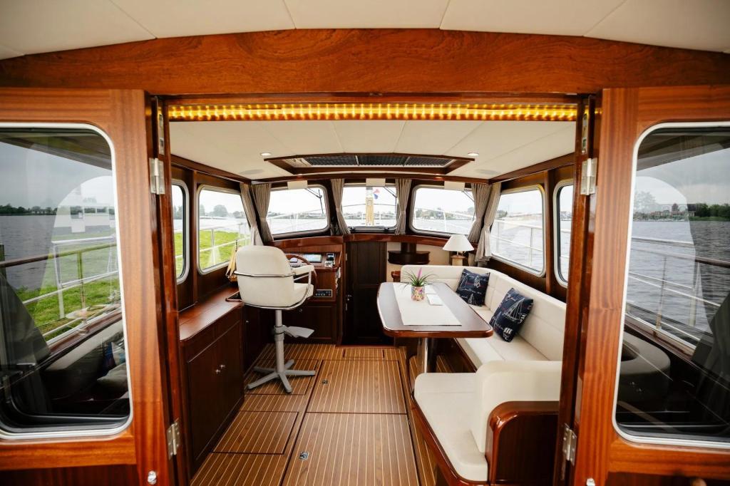 Pikmeerkruiser 44&rsquo; Long Roof