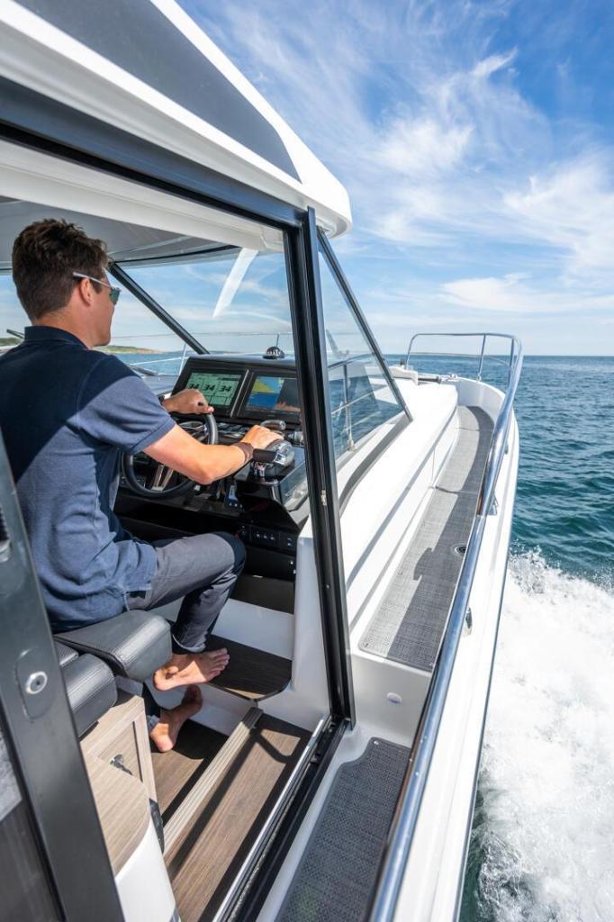 Jeanneau Merry Fisher 1295 Fly