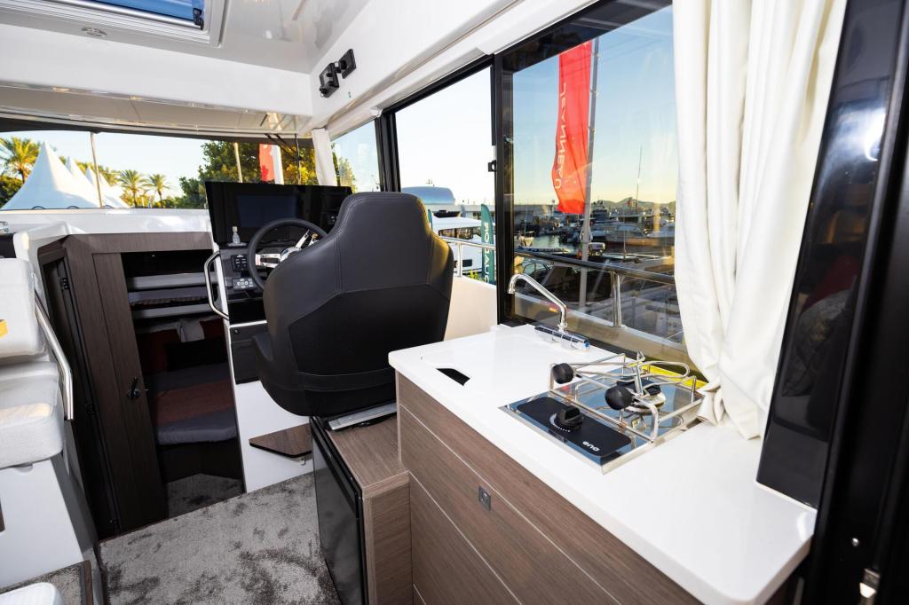 Jeanneau Merry Fisher 895 Sport