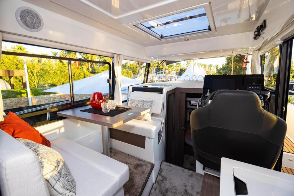 Jeanneau Merry Fisher 895 Sport