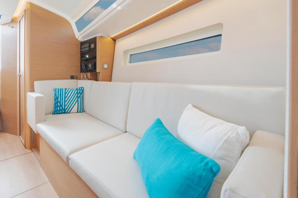 Jeanneau Sun Odyssey 350