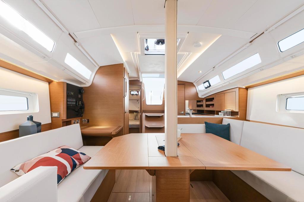 Jeanneau Sun Odyssey 380
