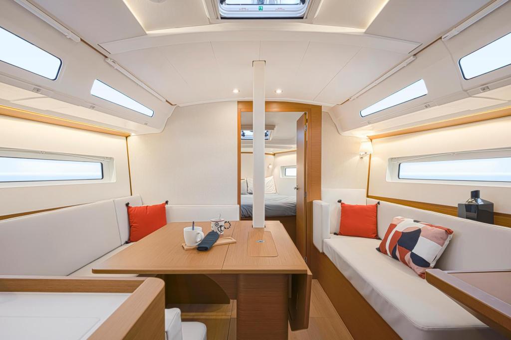 Jeanneau Sun Odyssey 380