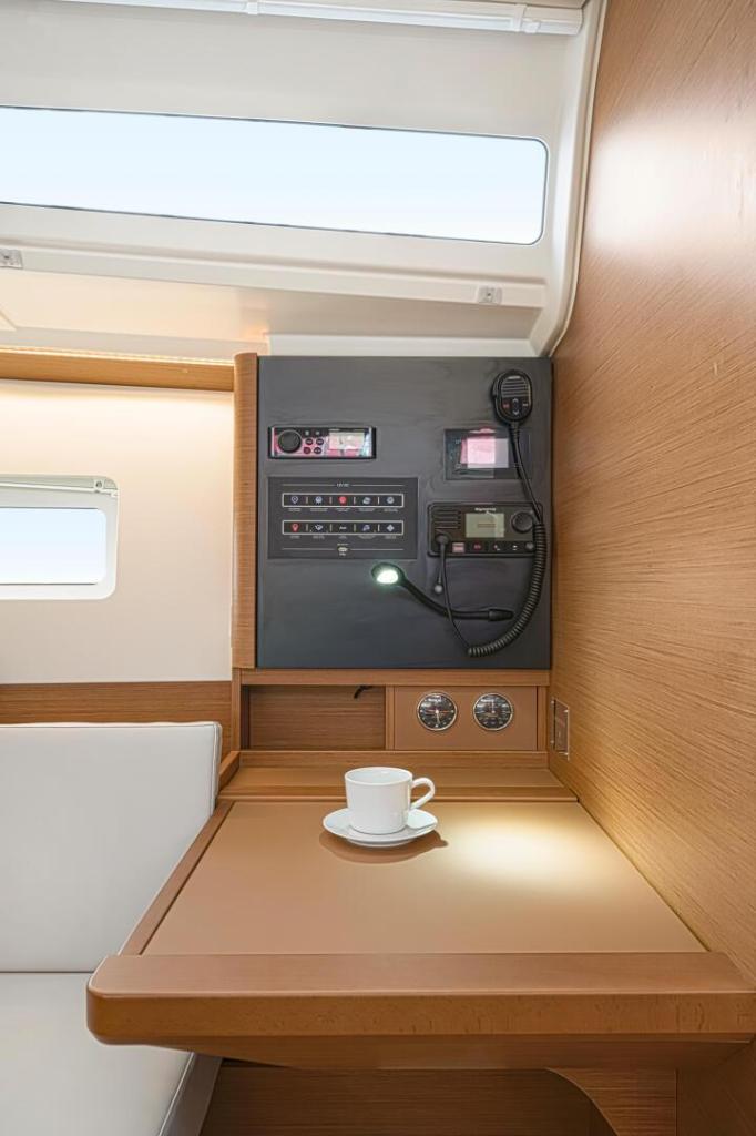 Jeanneau Sun Odyssey 380