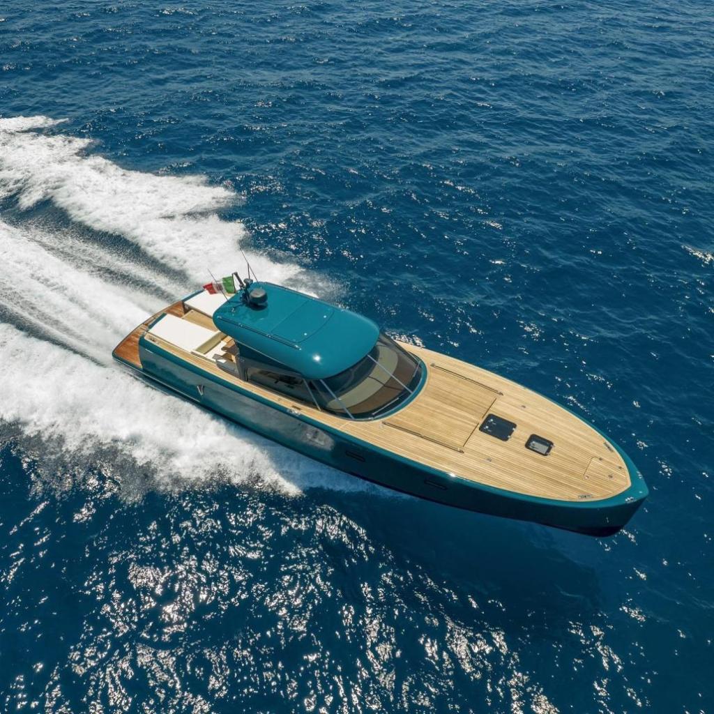 Maxi Dolphin MD51 Power