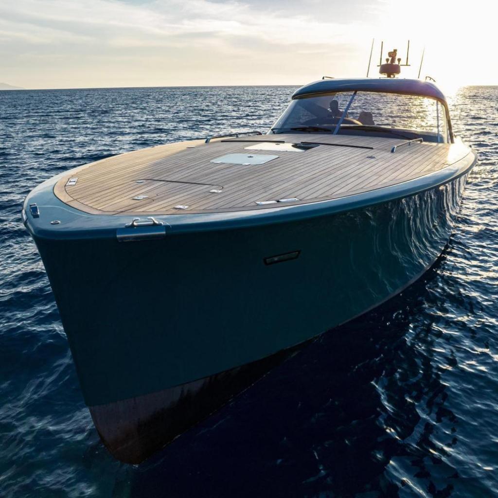 Maxi Dolphin MD51 Power