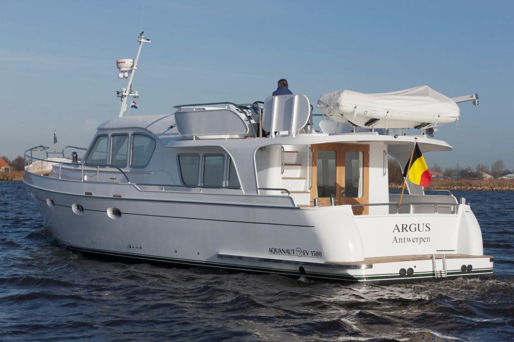 Aquanaut European Voyager 1500 II