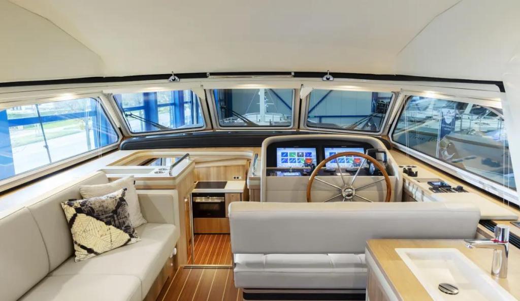 Linssen Grand Sturdy 500 AC Variotop