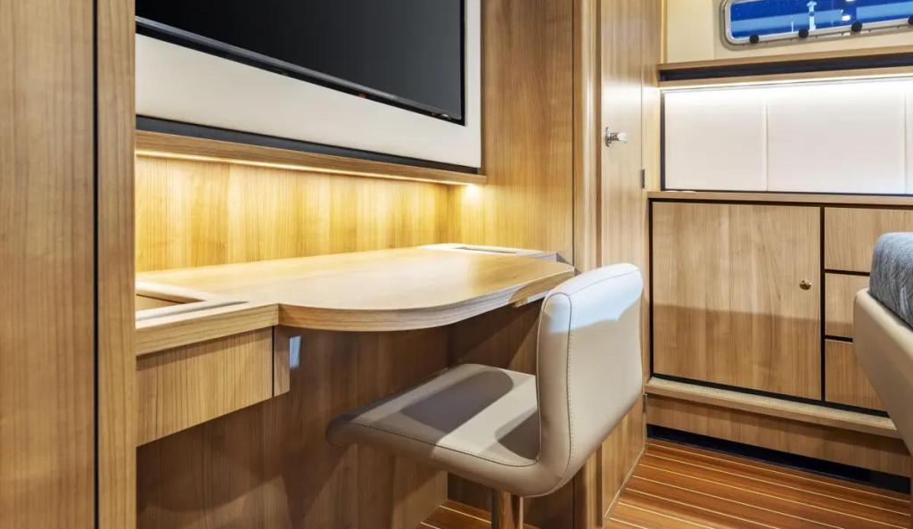 Linssen Grand Sturdy 500 AC Variotop