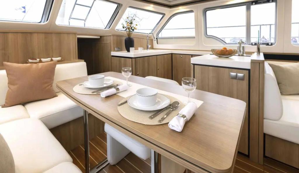 Linssen Grand Sturdy 550 AC Variotop