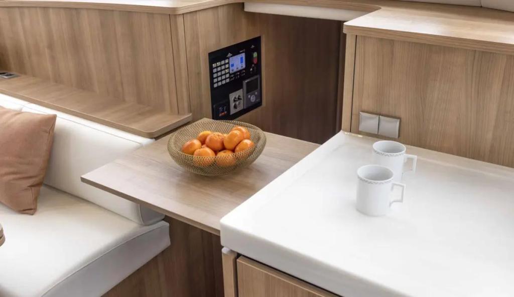 Linssen Grand Sturdy 550 AC Variotop