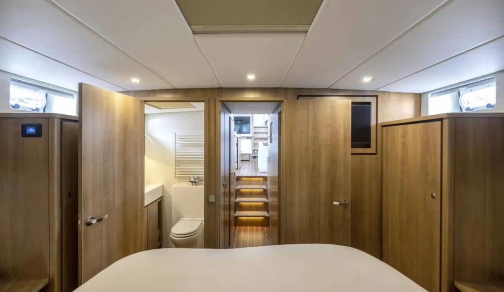 Linssen Grand Sturdy 550 AC Variotop