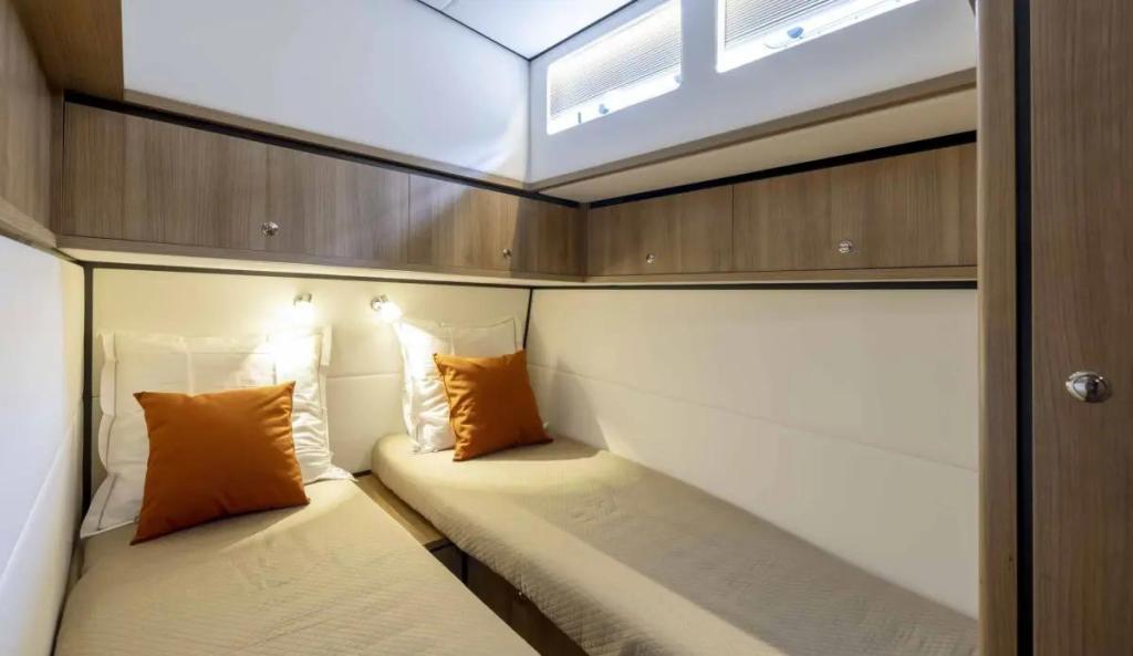 Linssen Grand Sturdy 550 AC Variotop