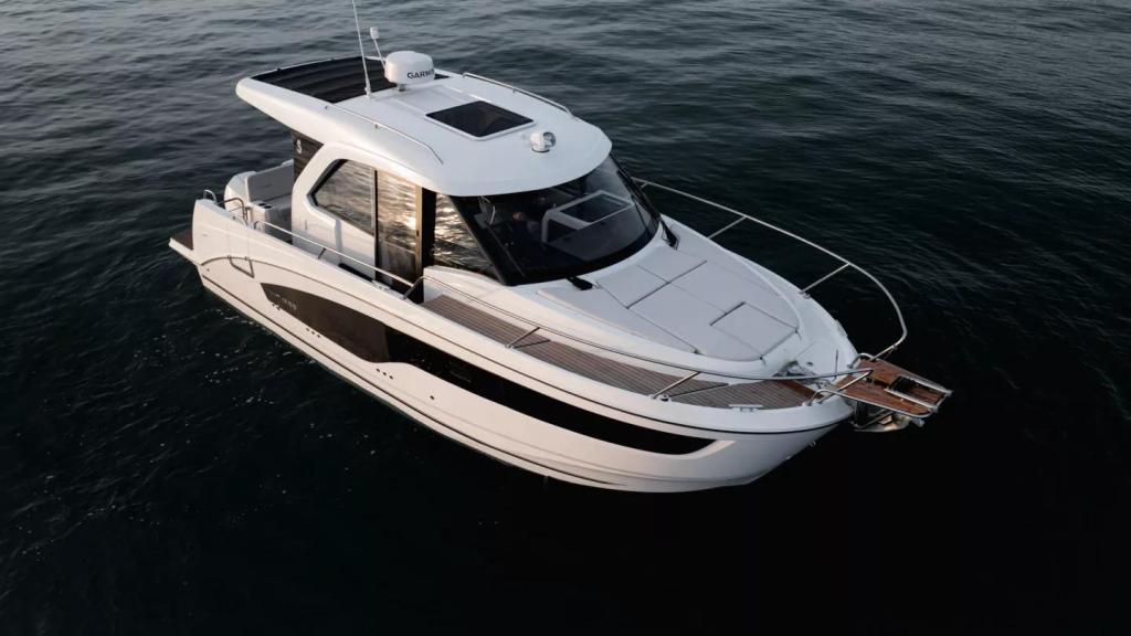 Beneteau Antares 9