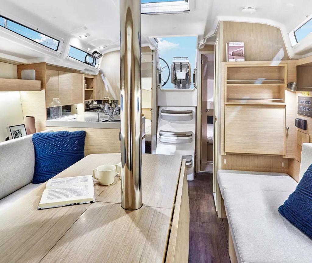 Beneteau Oceanis 34.1