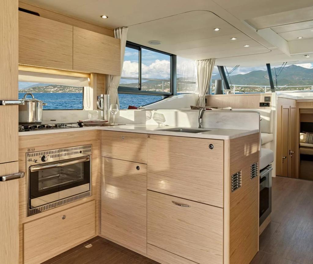 Beneteau Swift Trawler 48