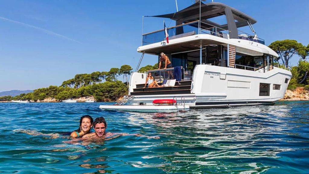 Beneteau Grand Trawler 63