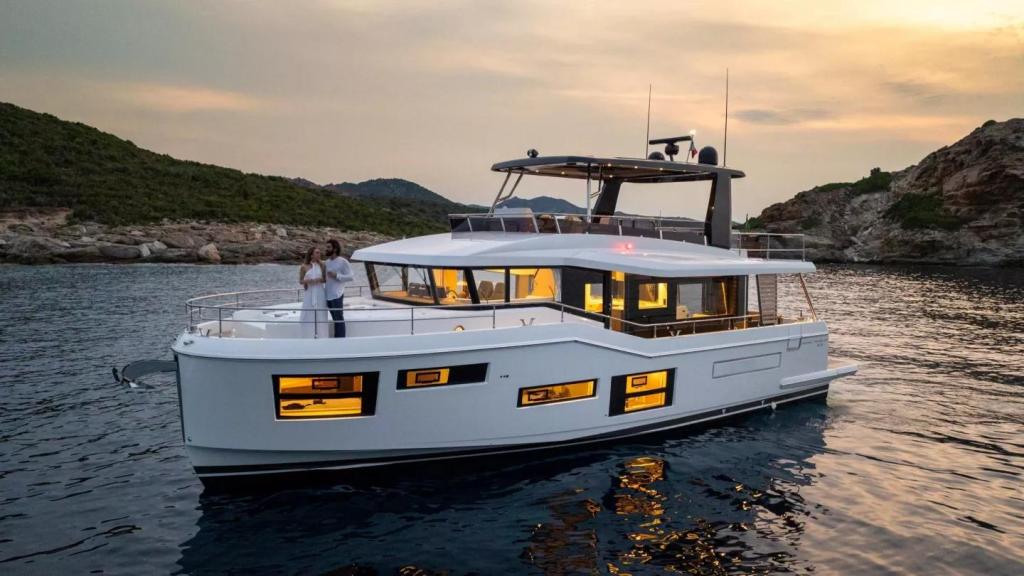 Beneteau Grand Trawler 63