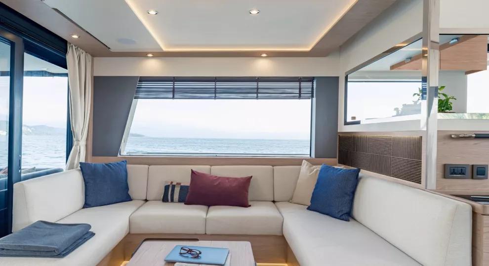 Beneteau Grand Trawler 63