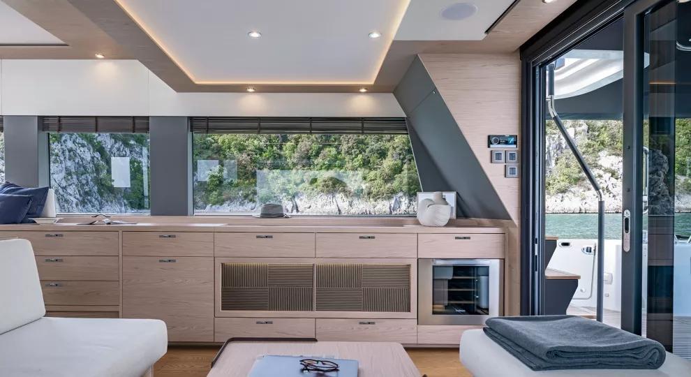 Beneteau Grand Trawler 63